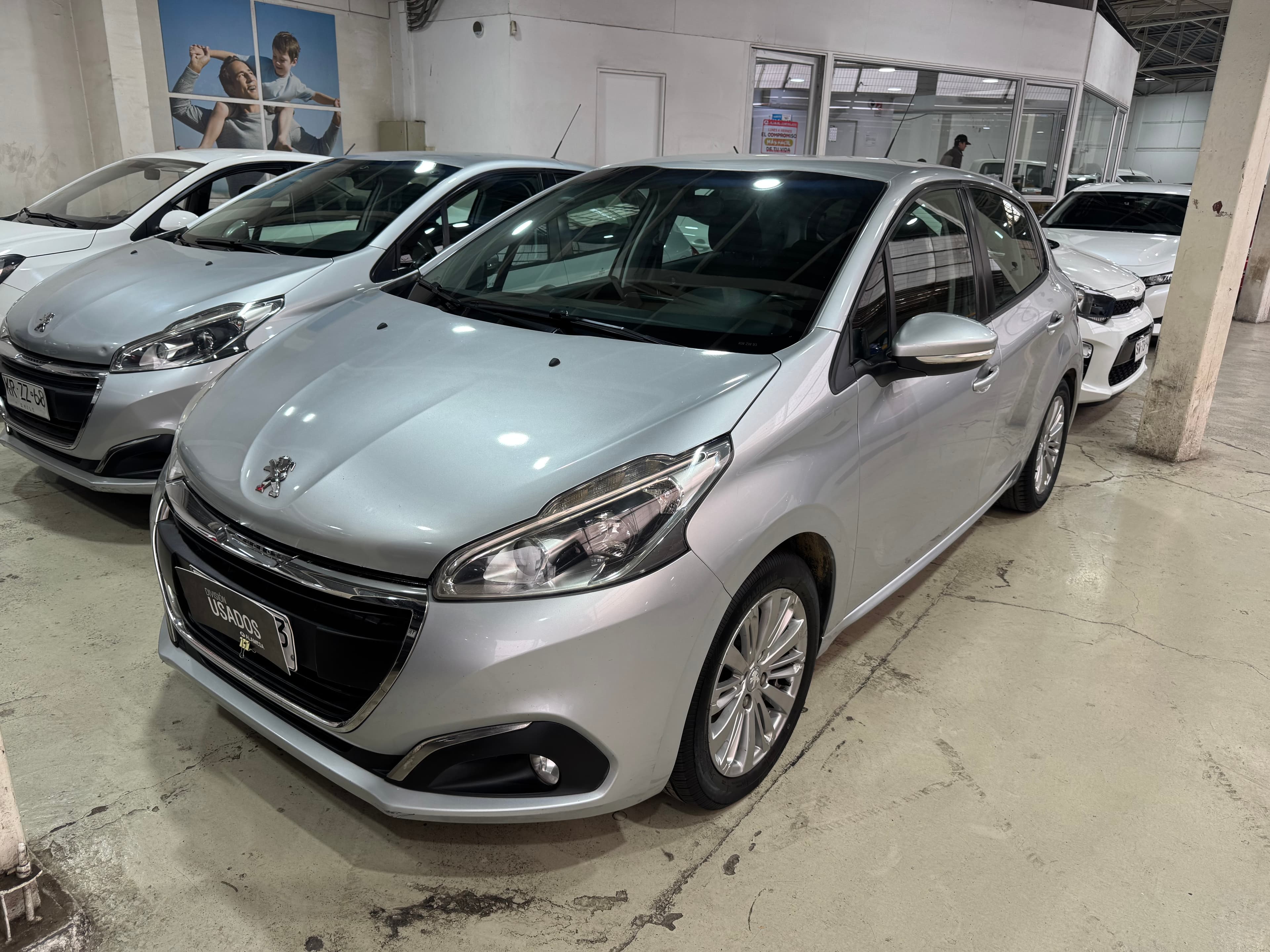 PEUGEOT 208 ACTIVE 1.2