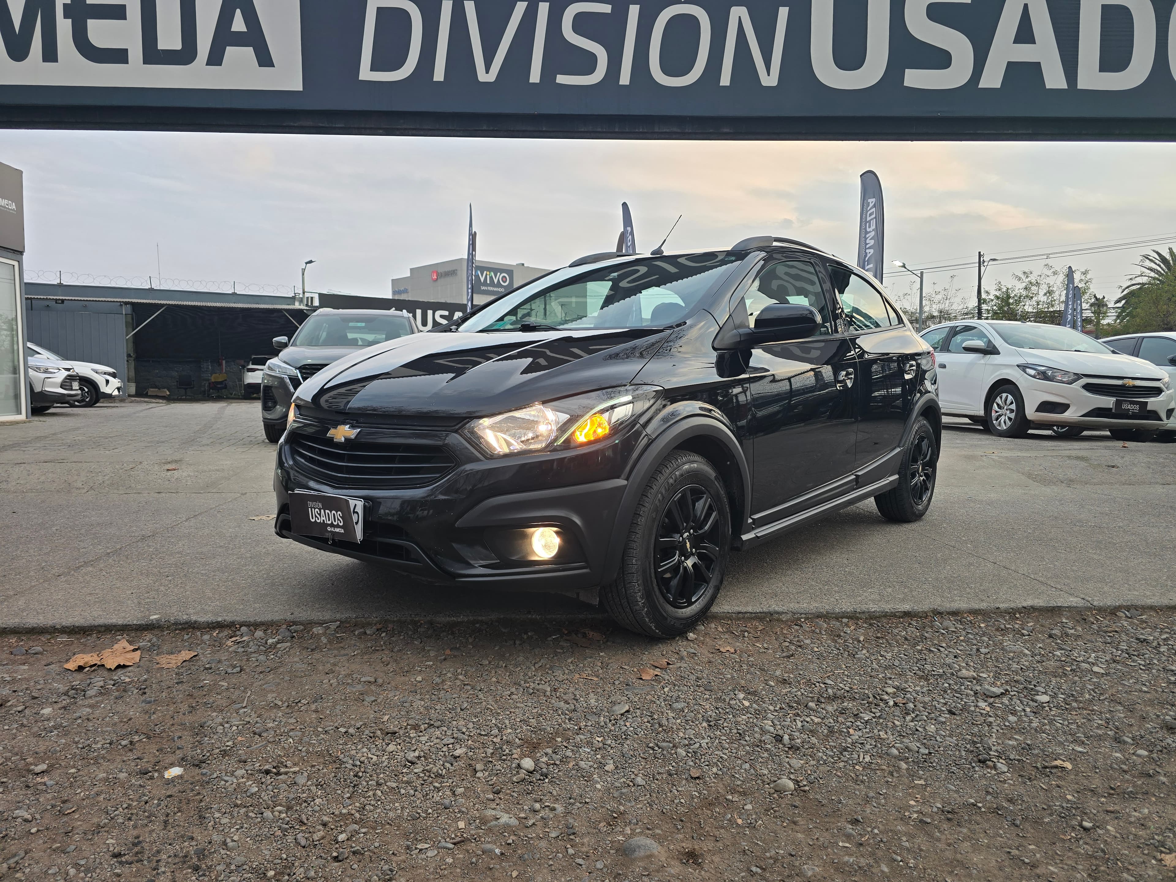 CHEVROLET ONIX HB 1.4