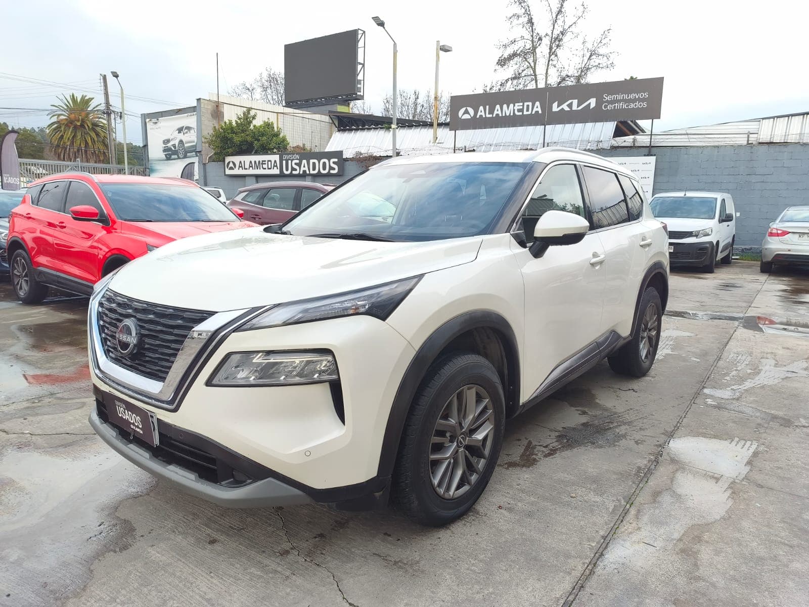 NISSAN X TRAIL 4X2 7P CVT 2.5