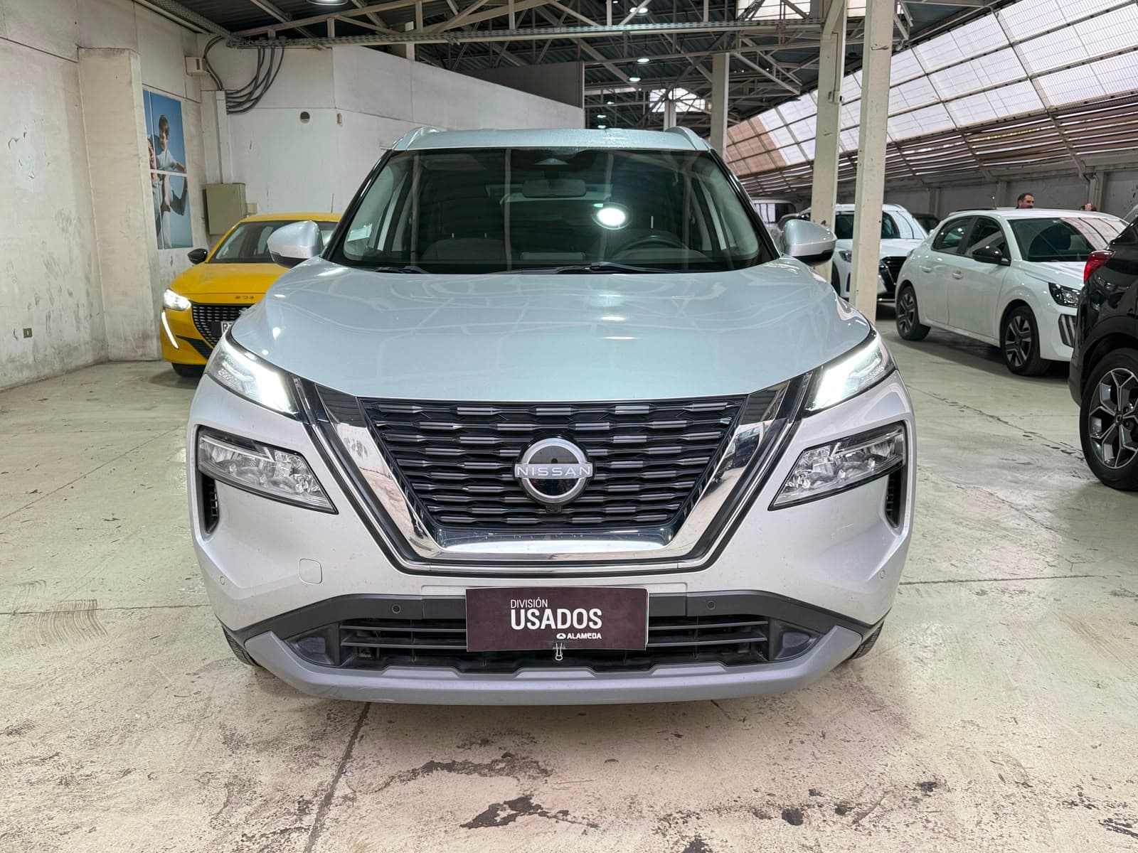NISSAN X TRAIL 4X2 7P CVT 2.5
