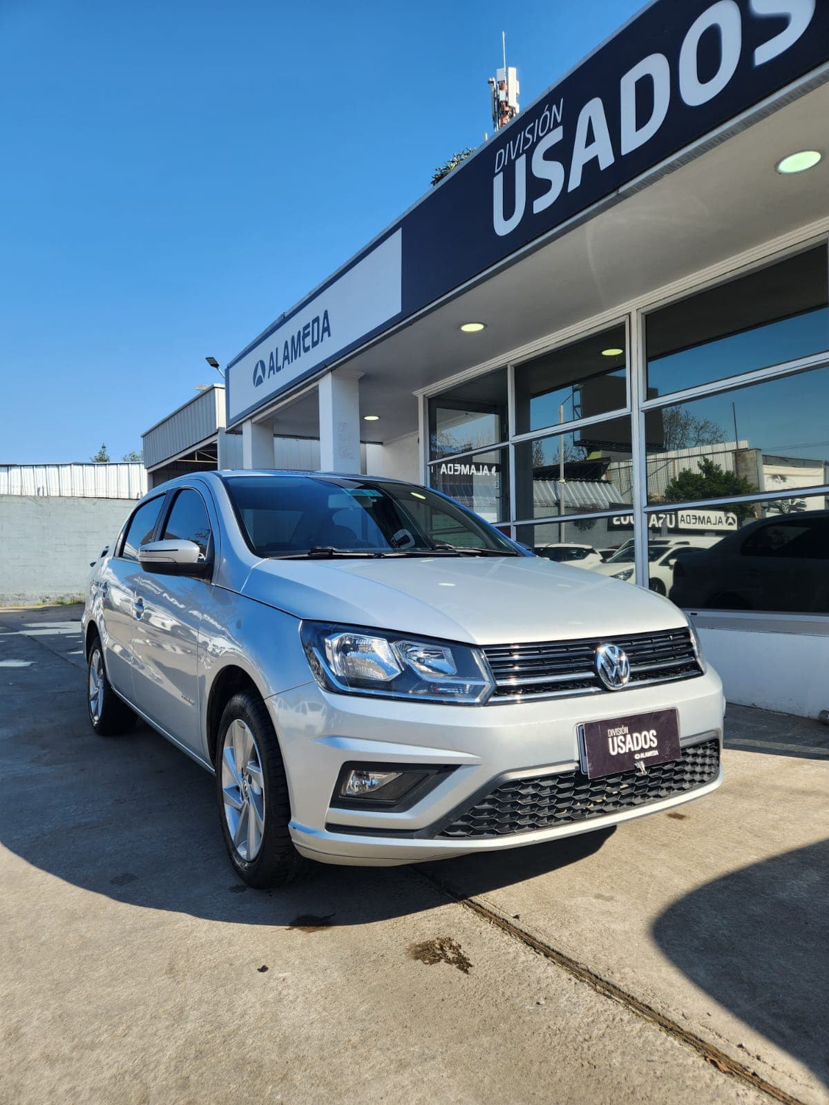VOLKSWAGEN VOYAGE HIGHLINE 1.6