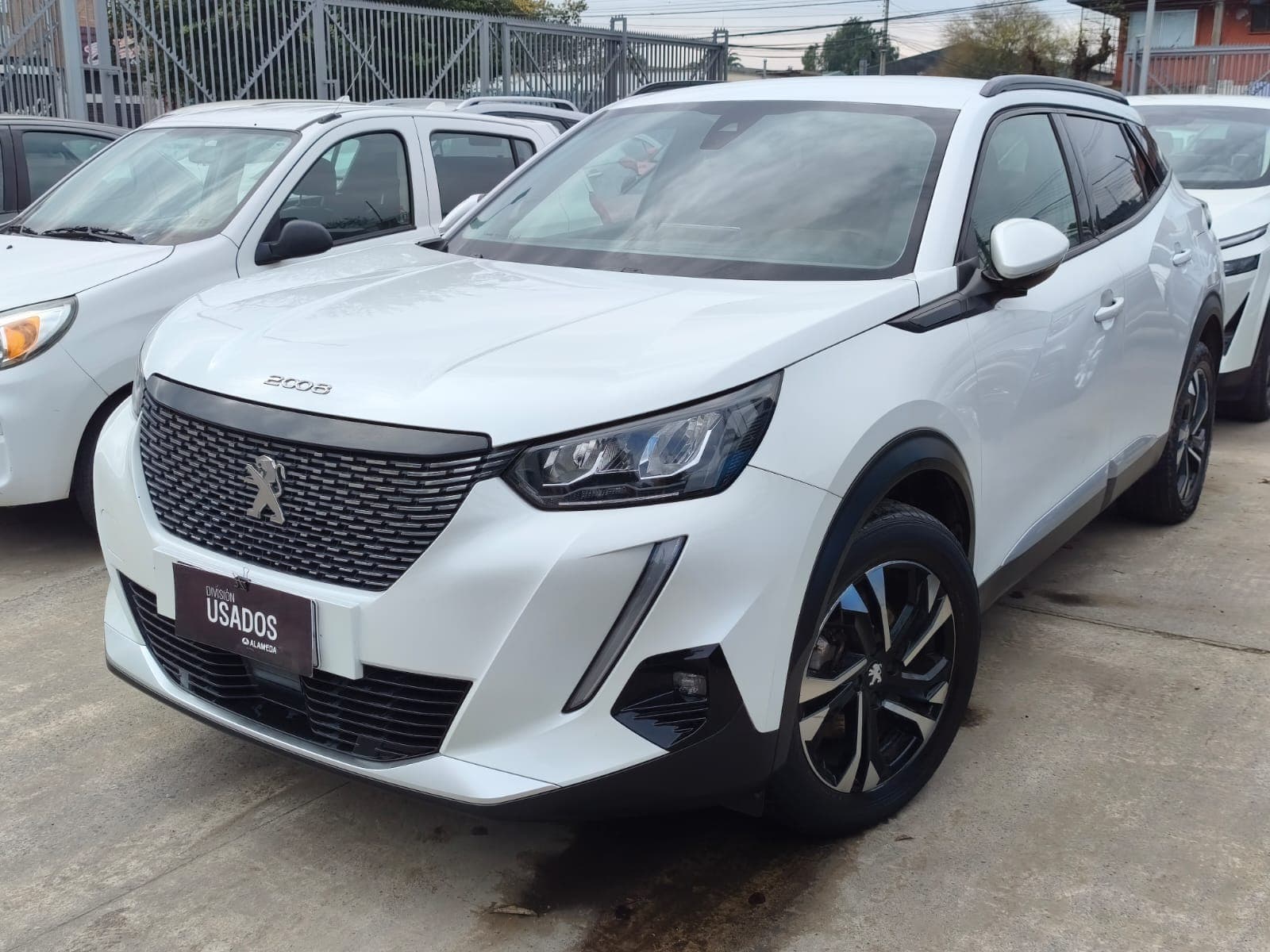 PEUGEOT 2008 BLUE HDI 130 EAT8 1.5 AUT