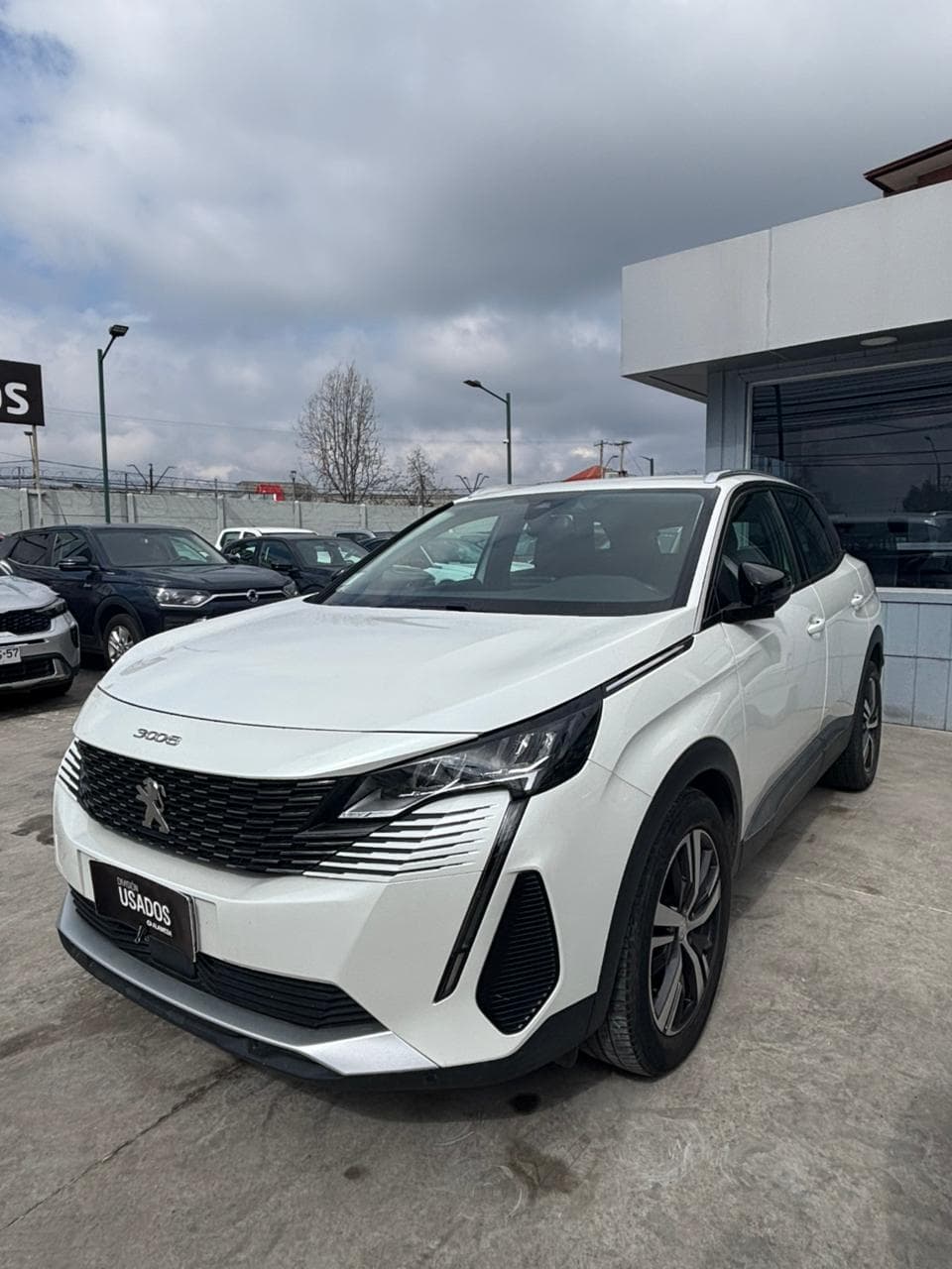 PEUGEOT 3008 ACTIVE 1.2