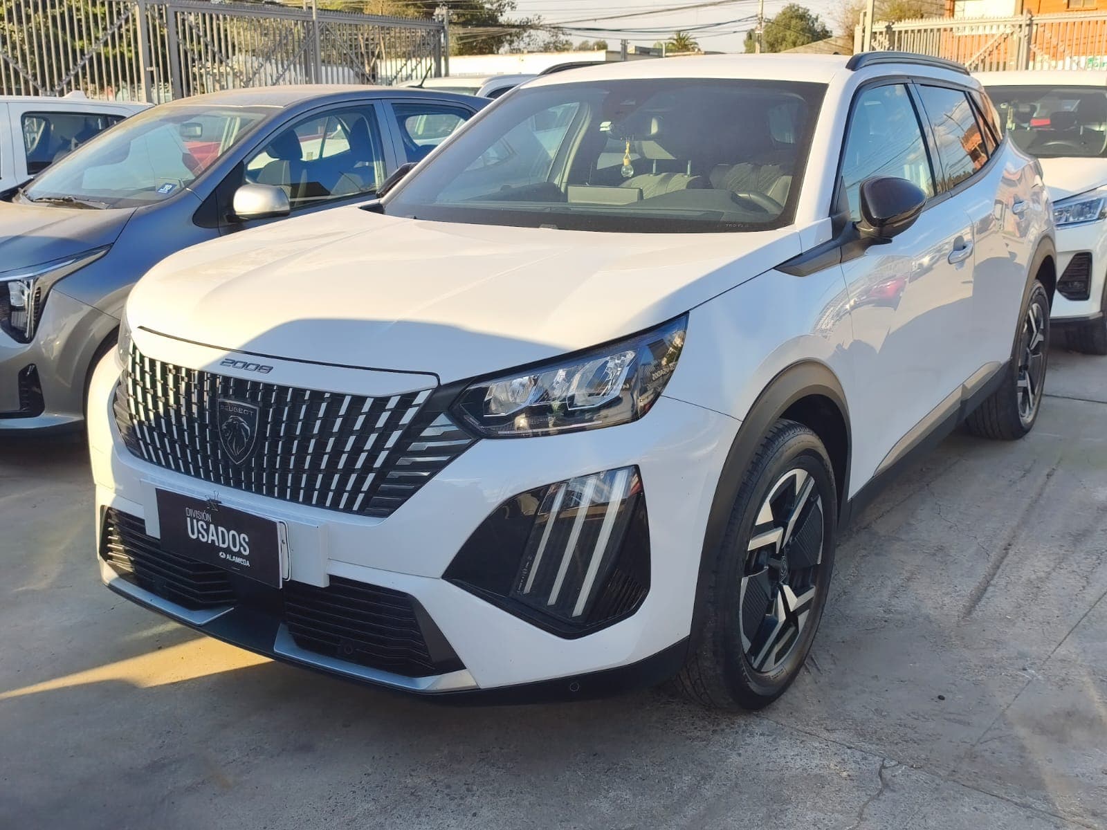 PEUGEOT 2008 ALLURE 130 1.2