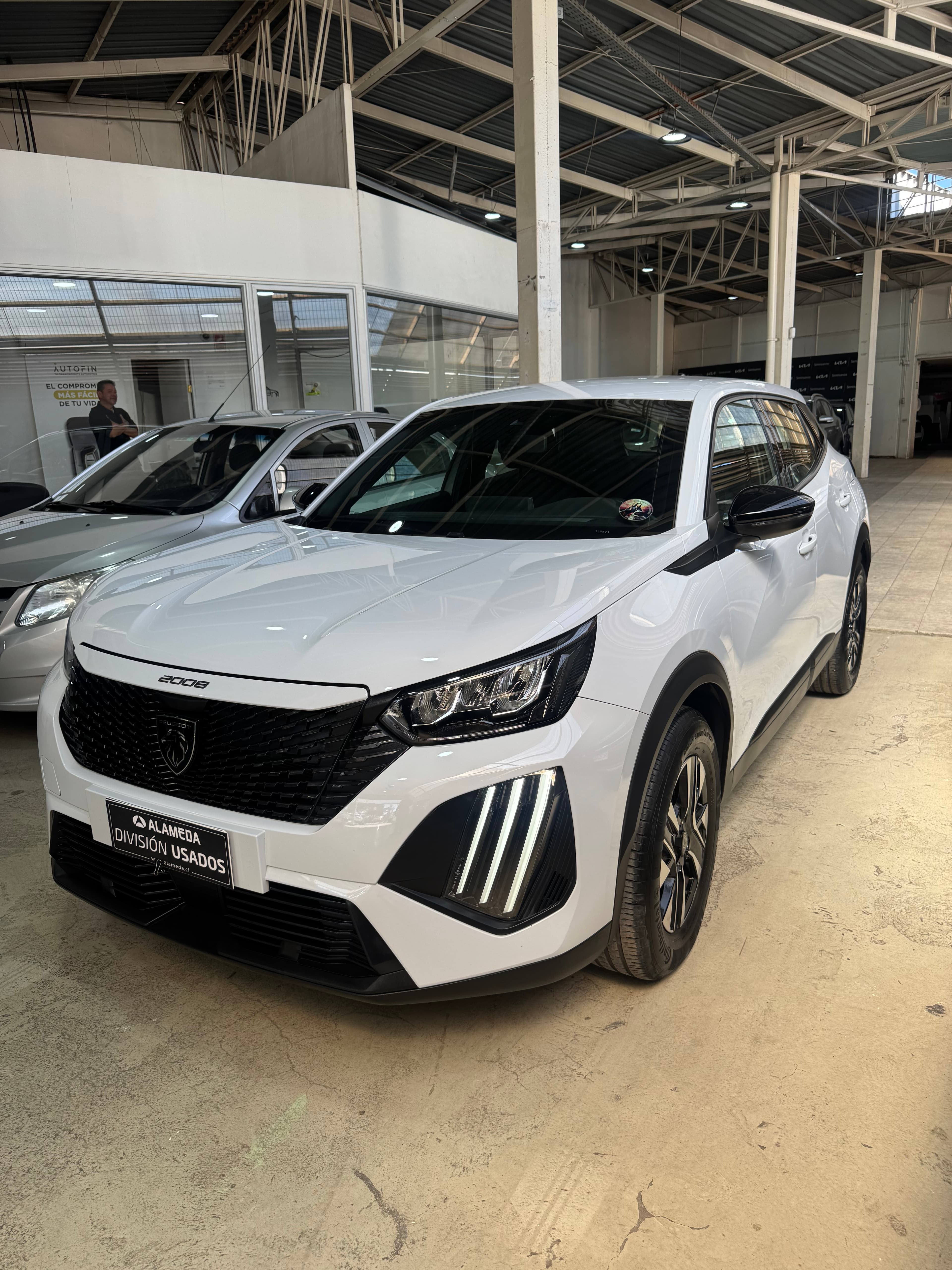 PEUGEOT 2008 ACTIVE 130 1.2