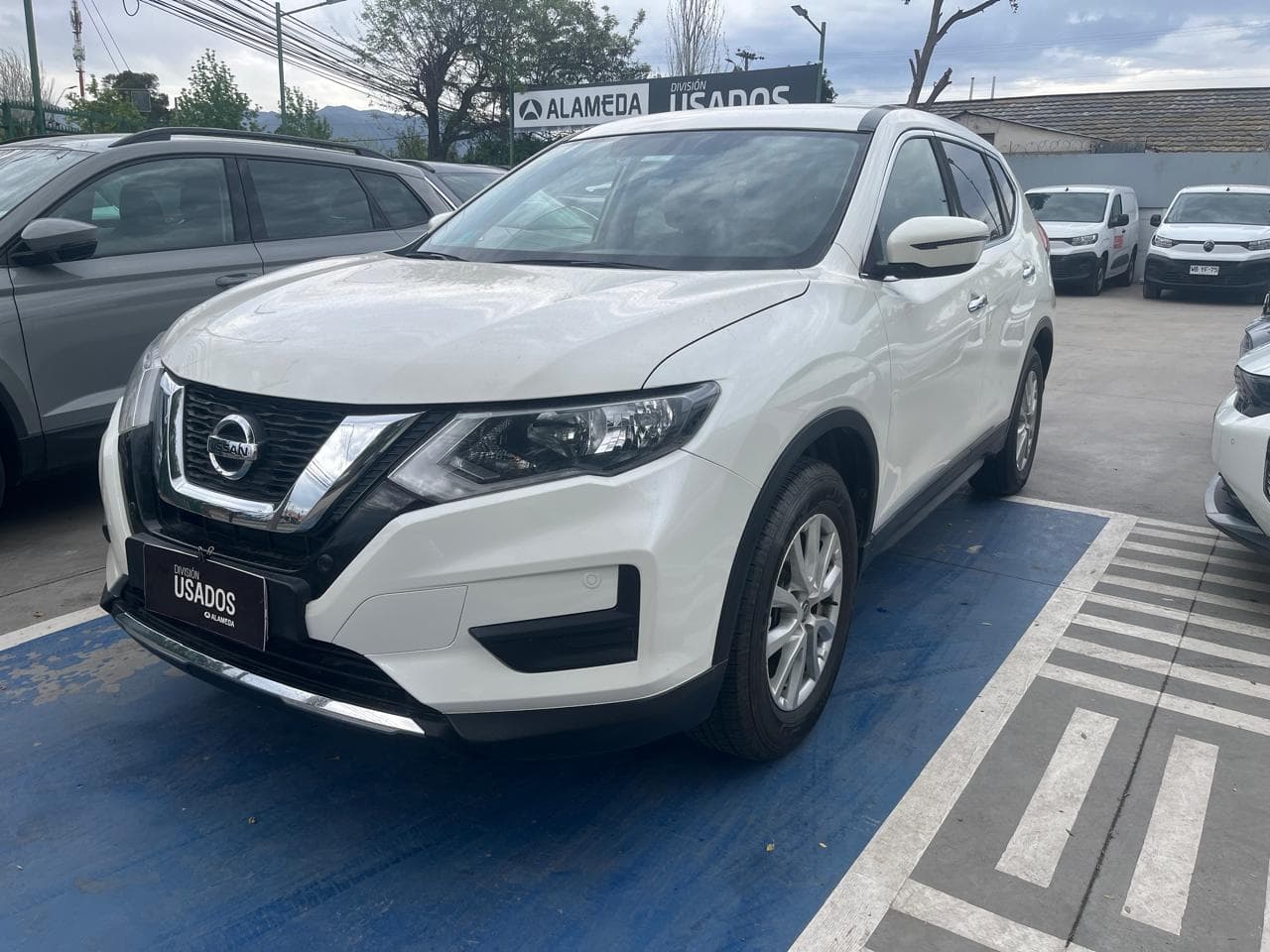 NISSAN X TRAIL CVT 2.5 AT